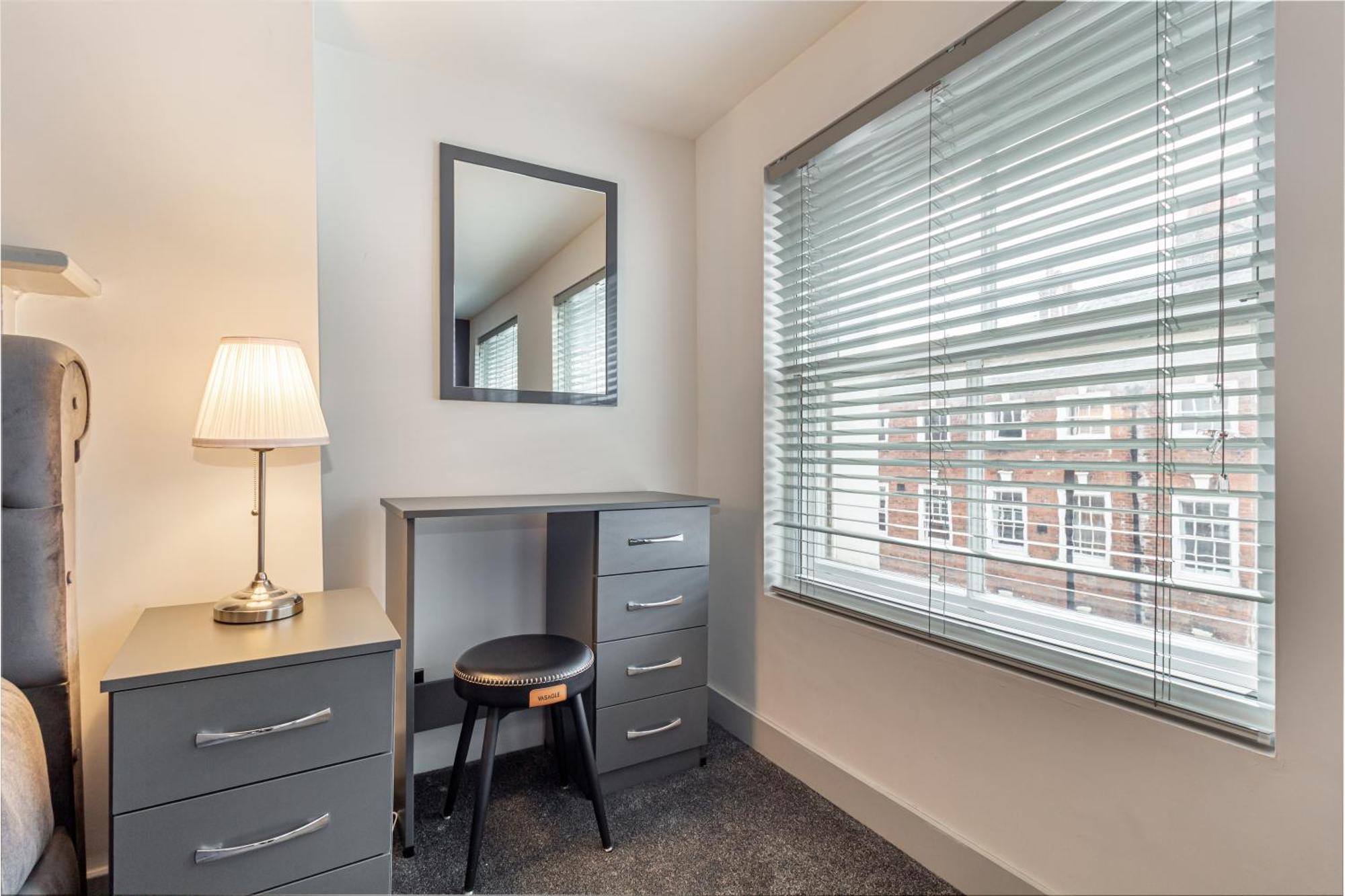Whiskawaystays - Foregate Street - Apartment 5 Устър Екстериор снимка